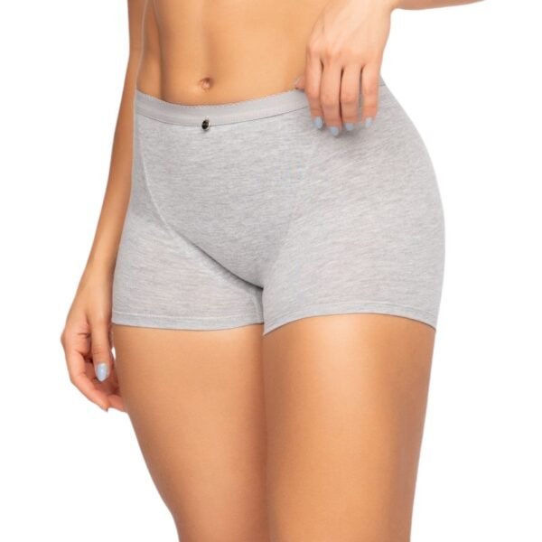 Reymon Boxer  Dama Levanta Cola
