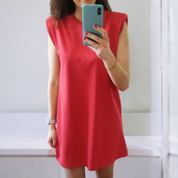 Vestido Con Hombreras Corto - Image 3