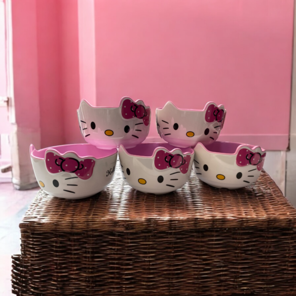 Plato Hermoso de Hello Kitty - Image 3