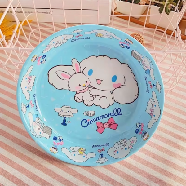 Plato De Hello kitty, Cinnamoroll y Kuromi - Image 3