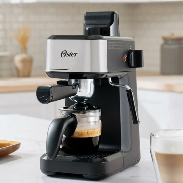Cafetera Oster Para Expreso y Cappuccino