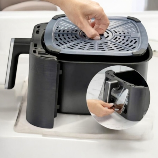 Freidora Oster® de Aire Digital, 4L de Capacidad, con Recubrimiento DiamondForce, Ventana y Luz Interna, con 10 Programas Automáticos - Image 3