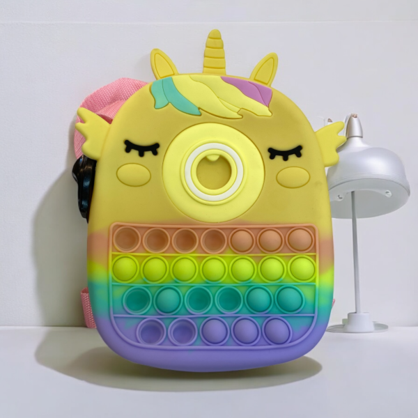 Mochila Infantil Unicornio Amarillo Con Arcoíris
