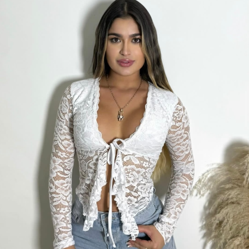 Buso de Encaje Floral Manga Larga