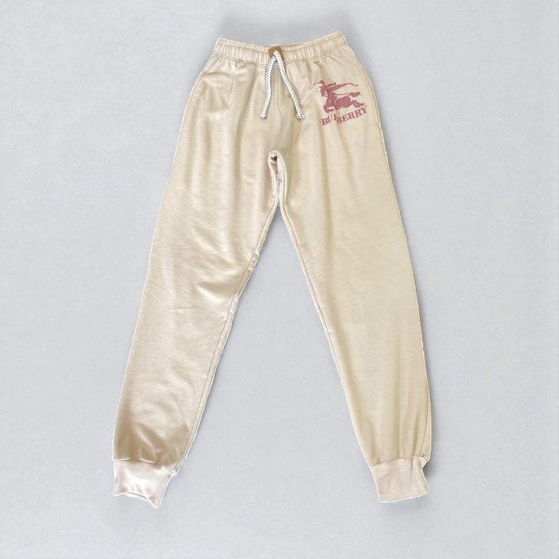 Conjunto Burberry Style Beige – Elegancia Infantil con Capucha - Image 3