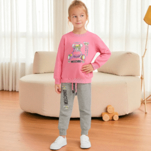 Conjunto Infantil Moschino Rosa y Gris