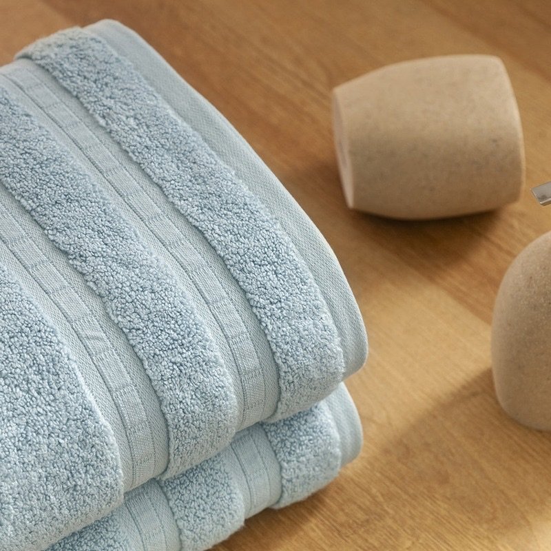 Toalla Bamboo de 700g 70x140cm - Image 5