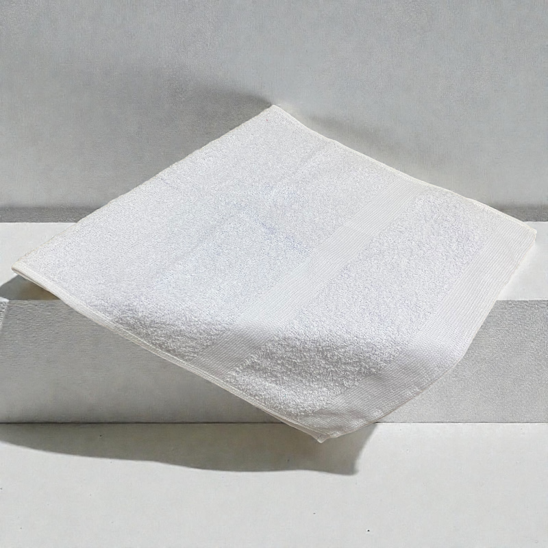 Toalla de Manos Blanca Básica – 40 × 70 cm - Image 3