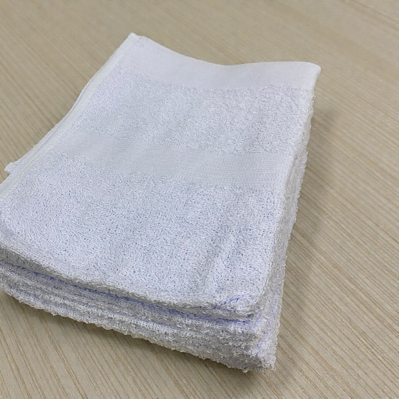 Toalla de Manos Blanca Básica – 40 × 70 cm - Image 4