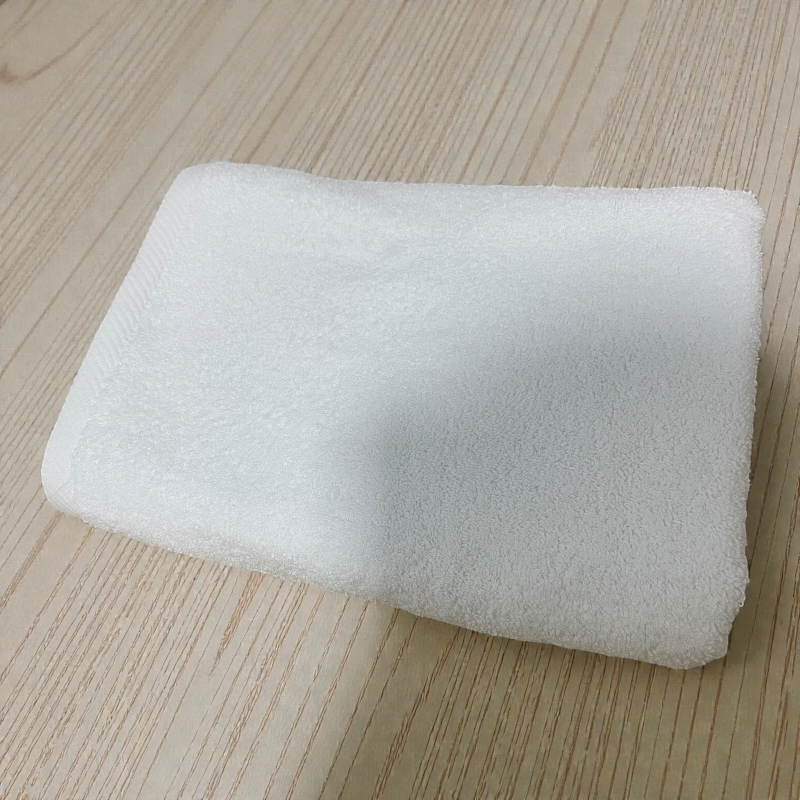 Toalla Blanca Cannon 100% Algodón 400g 70X130Cm - Image 3