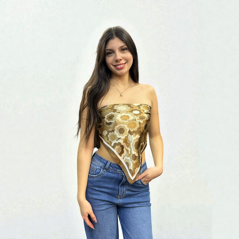 Pañoleta Floral Clásica Café