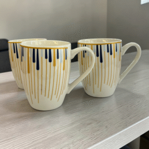 Taza Líneas Elegance – Diseño Moderno en Cerámica